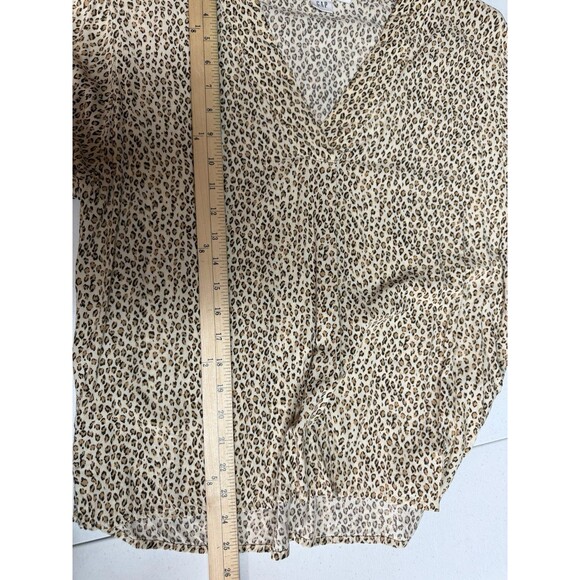 Gap Top Medium Women's Short Sleeve V-Neck Brown Tan Leopard Print - Picture 9 of 9